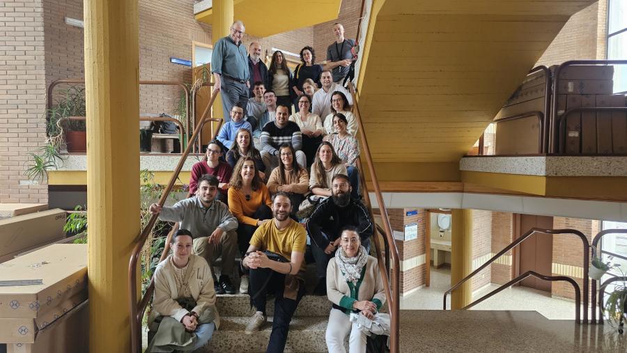 Dr. Michael Kent, pictured with all the participants of the course.